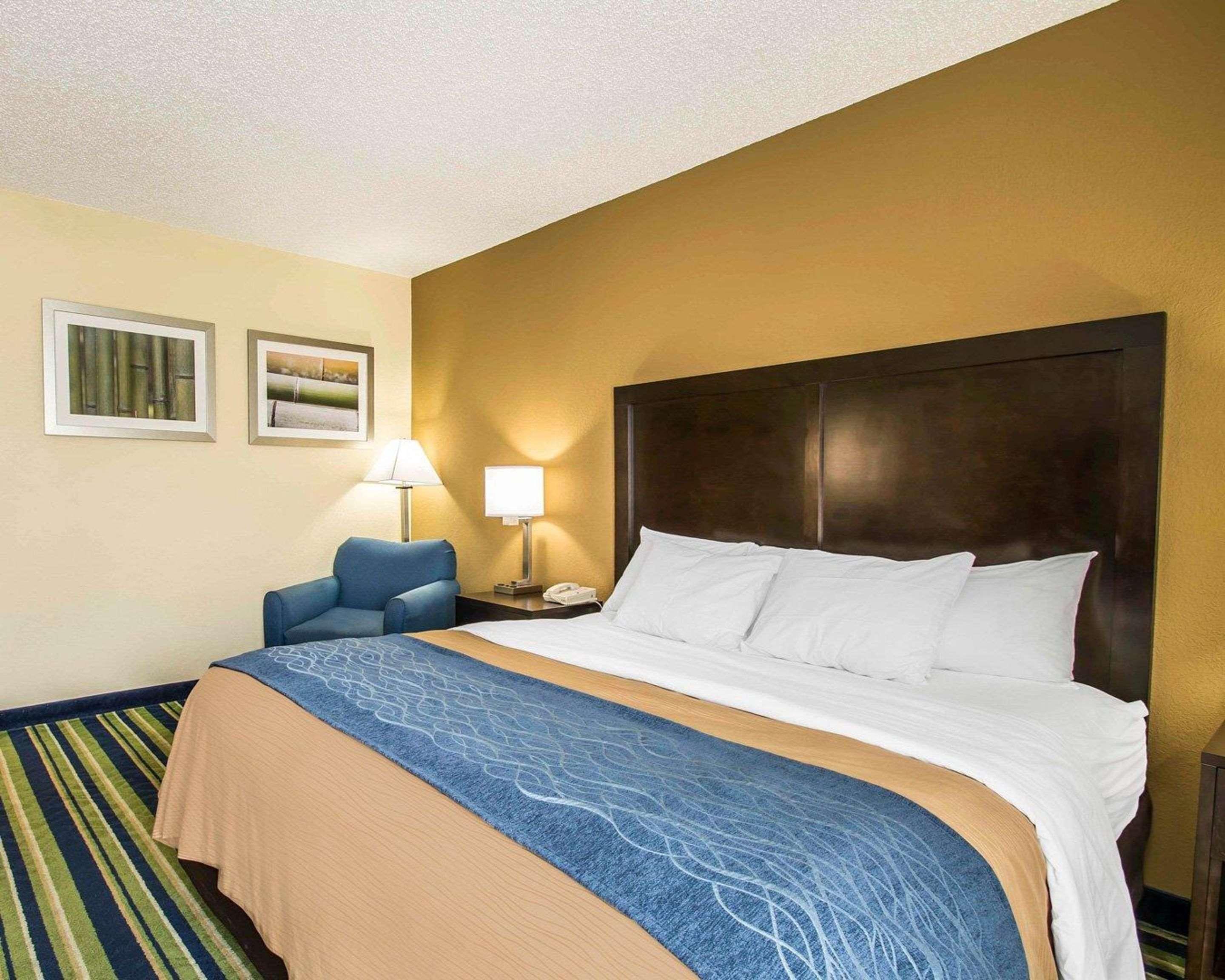 Comfort Inn & Suites Lantana - West Palm Beach South Exterior photo