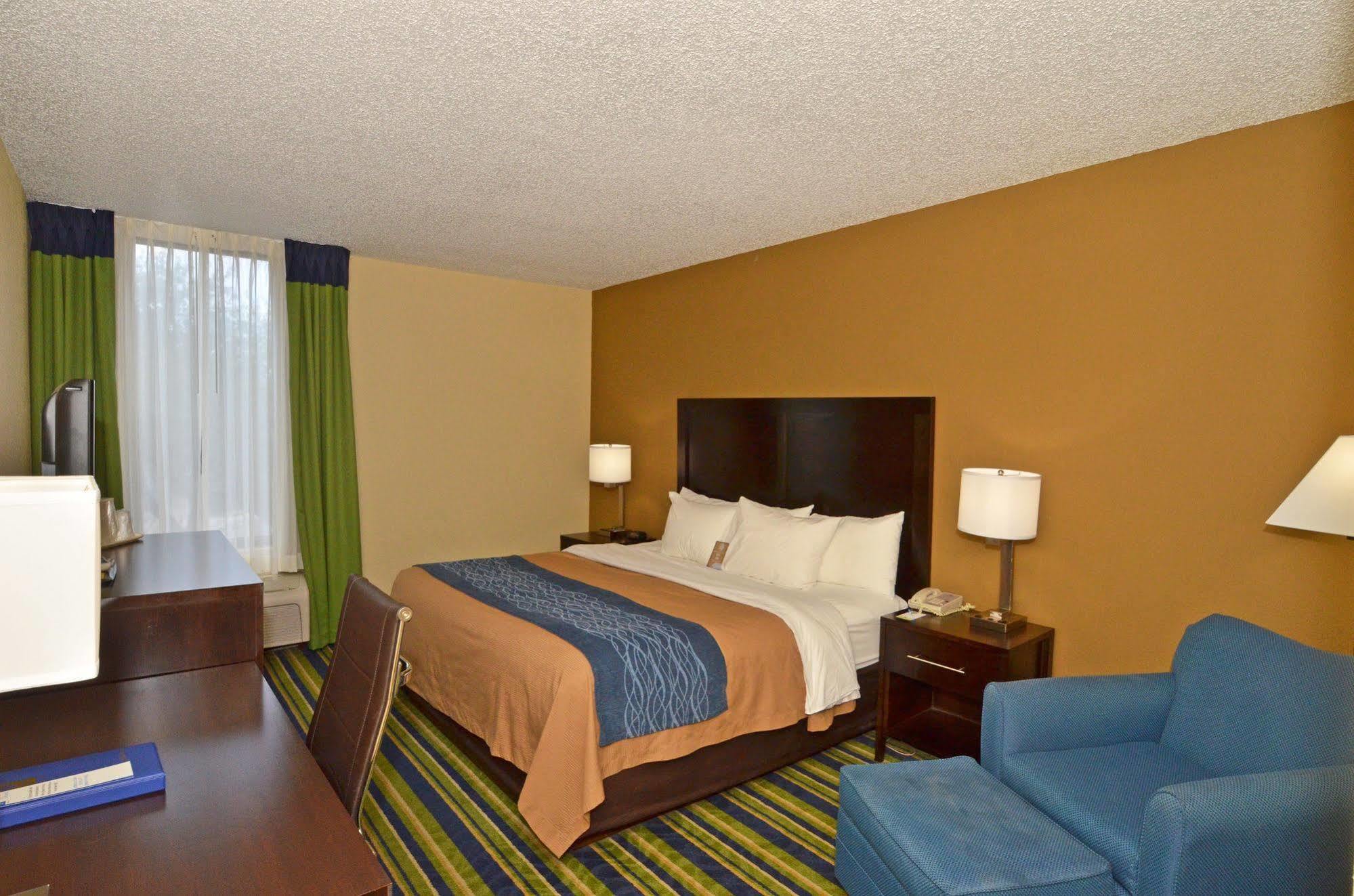 Comfort Inn & Suites Lantana - West Palm Beach South Exterior photo